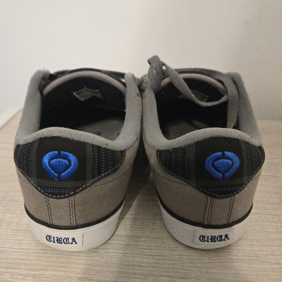 Circa Skateboarding Shoes Mens Size 11 Sneakers Gray Denim Blue Plaid - Picture 6 of 8